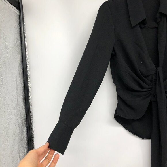 boohoo Black Woven Tie Front plunge neck cropped Shirt size 2 - Picture 7 of 15